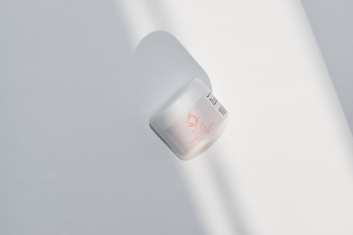 Crema facial de boswellia y ácido hialurónico