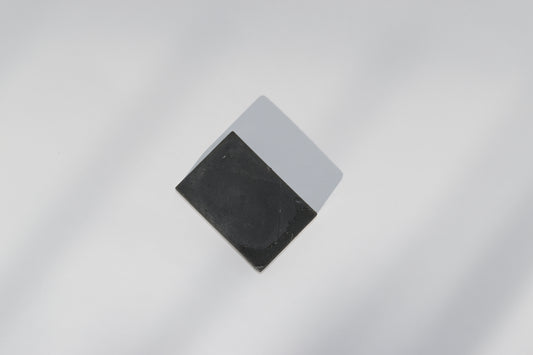 Jabón facial de neem y carbón activado