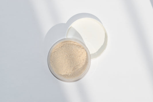 Polvo traslúcido con protección solar